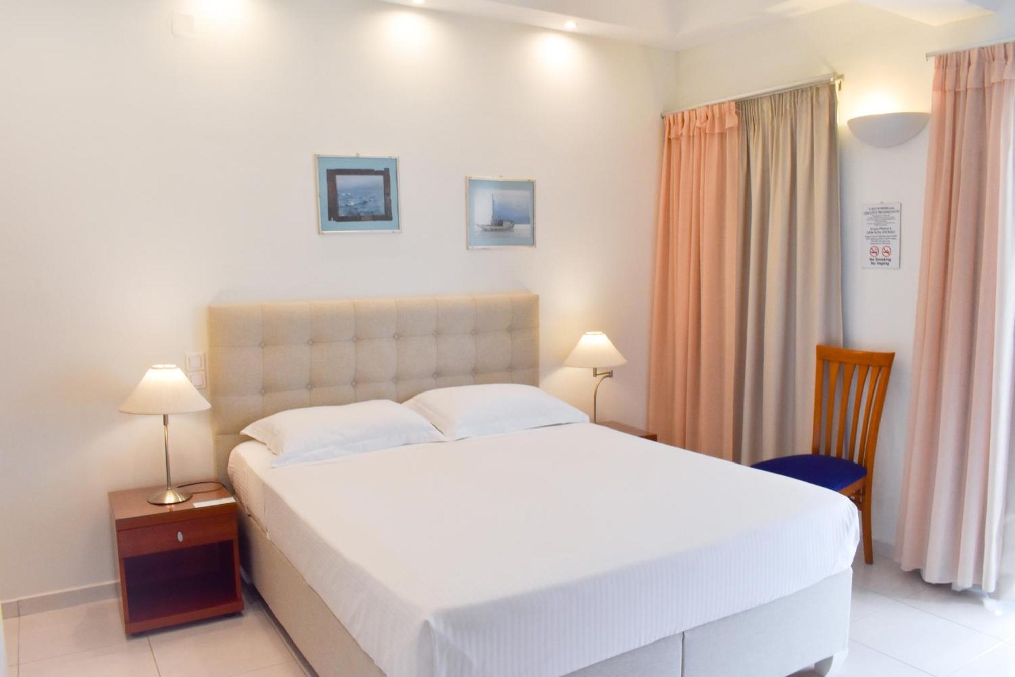 Hotel Acqua Marina - Άκουα Μαρίνα à Agia Marina  Extérieur photo