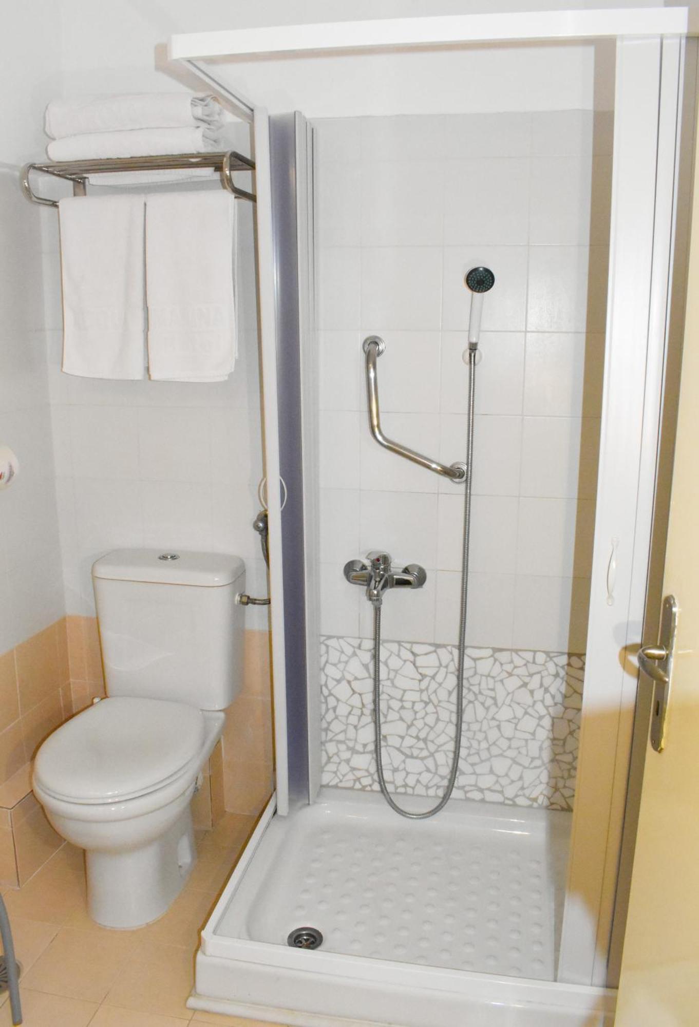 Hotel Acqua Marina - Άκουα Μαρίνα à Agia Marina  Extérieur photo