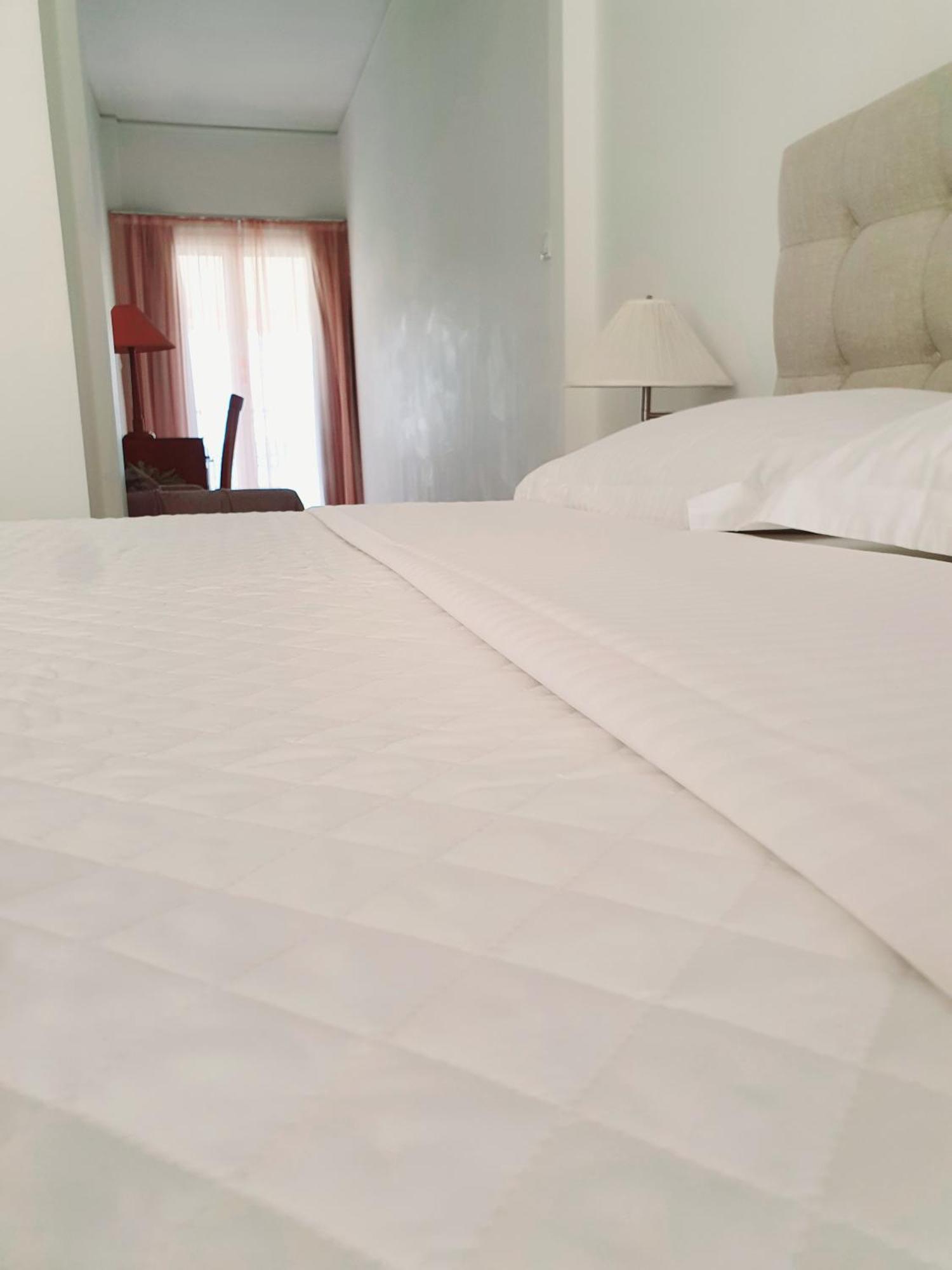 Hotel Acqua Marina - Άκουα Μαρίνα à Agia Marina  Extérieur photo